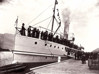 TSS Earnslaw 100 years ago